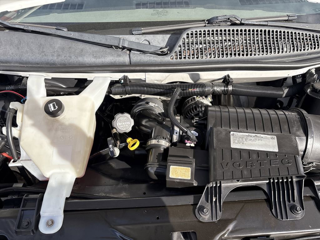 Used 2015 GMC Savana 3500 Extended image 24