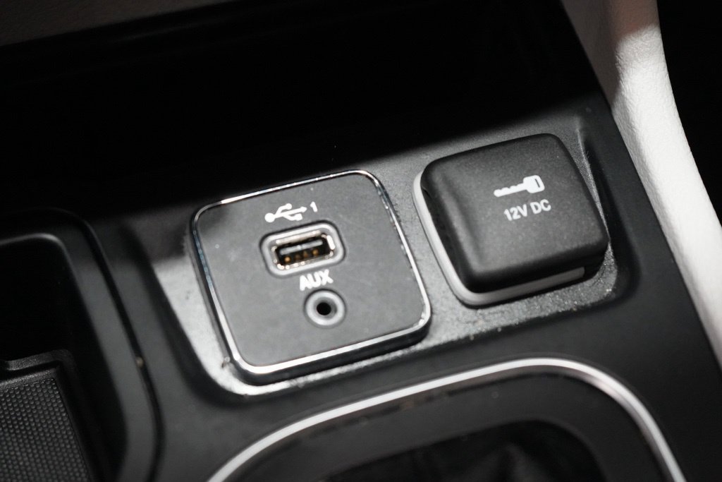 Used 2020 Jeep Cherokee Latitude Lux w/ Comfort/Convenience Group FWD image 29