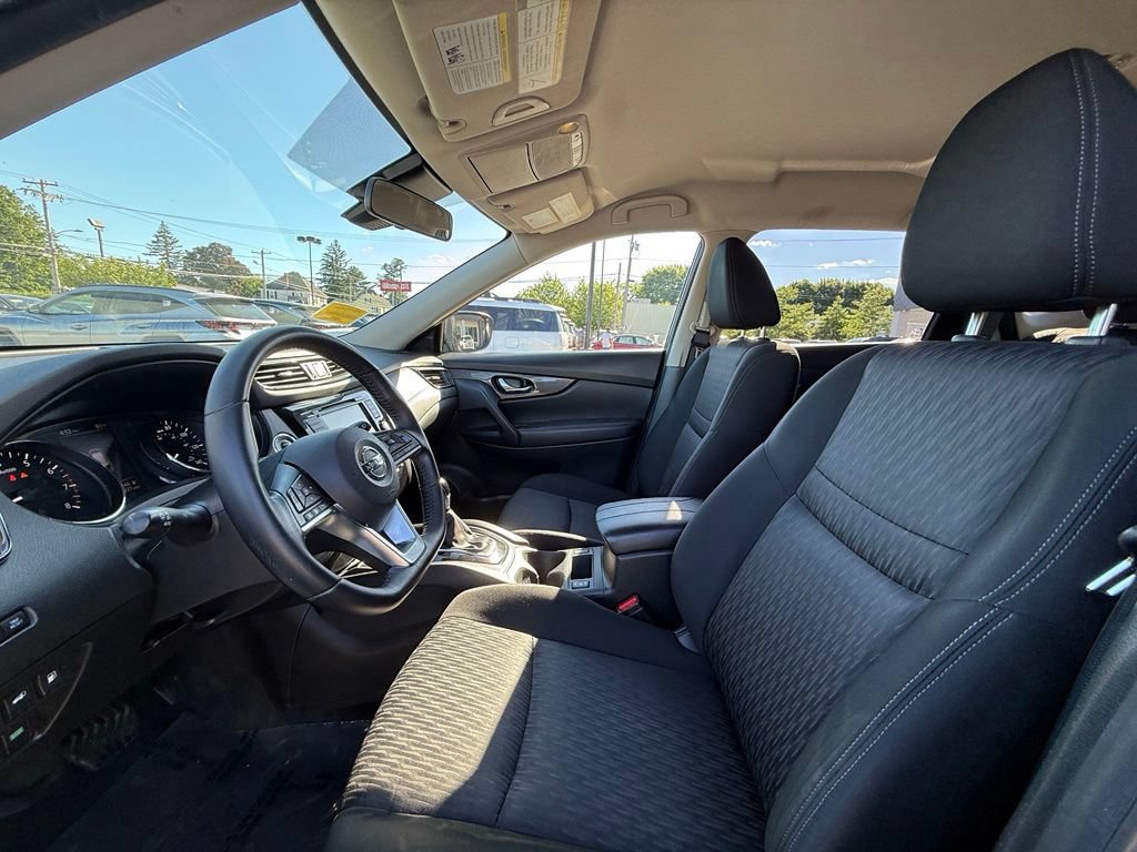 Used 2019 Nissan Rogue SV w/ Premium Package AWD/4WD image 24