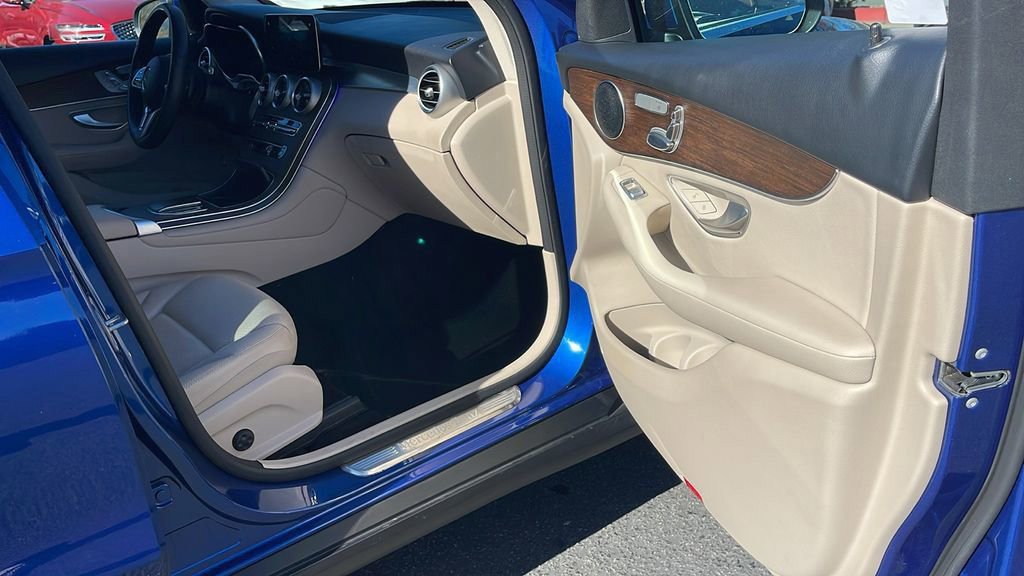 Used 2022 Mercedes-Benz GLC 300 image 33