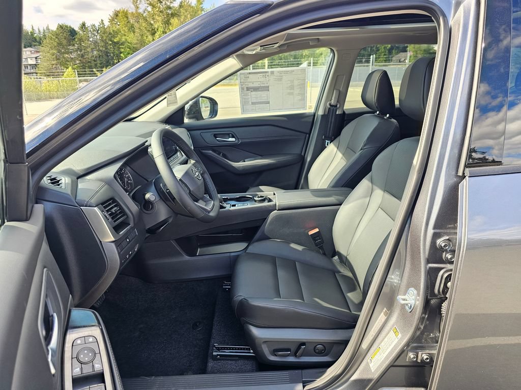 New 2026 Nissan Rogue Dark Armor AWD/4WD image 19