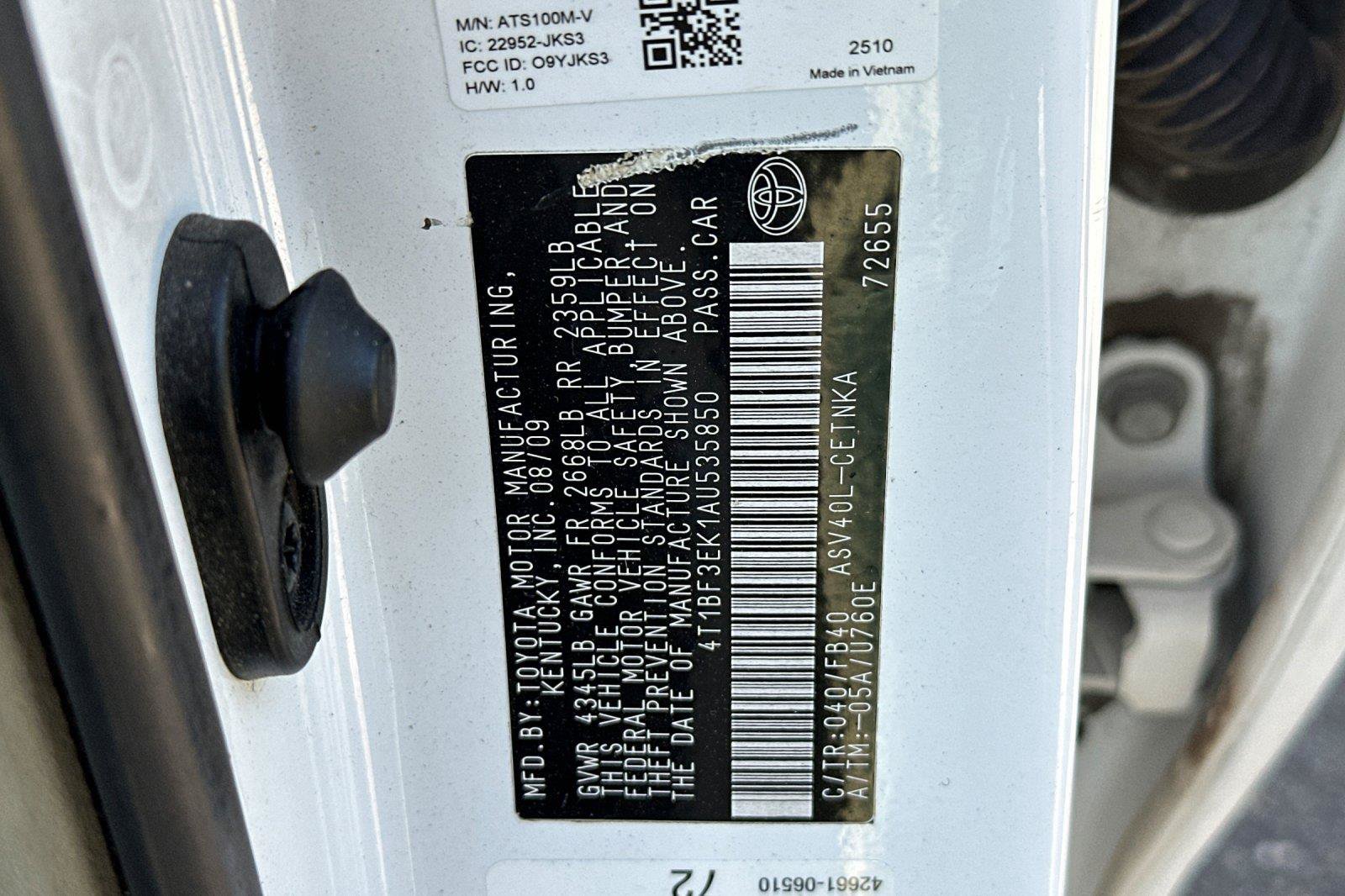 Used 2010 Toyota Camry LE FWD image 25