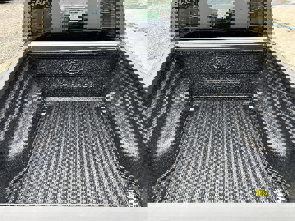 Used 2025 Ford Maverick XL image 5