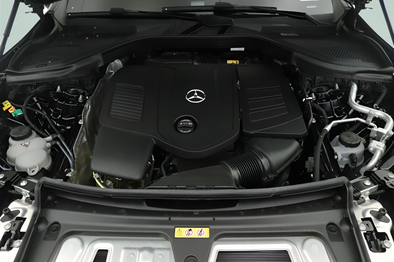 Certified 2025 Mercedes-Benz GLC 350e 4MATIC image 24
