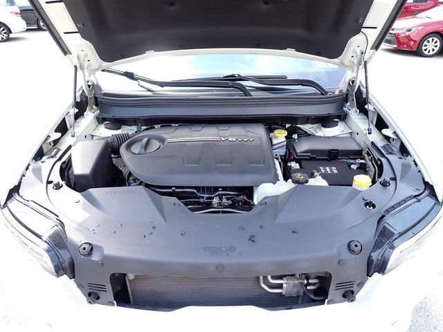 Used 2019 Jeep Cherokee High Altitude AWD/4WD image 13