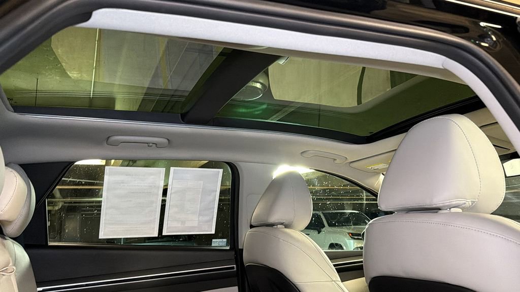 Used 2022 Hyundai Tucson Limited w/ Cargo Package image 13