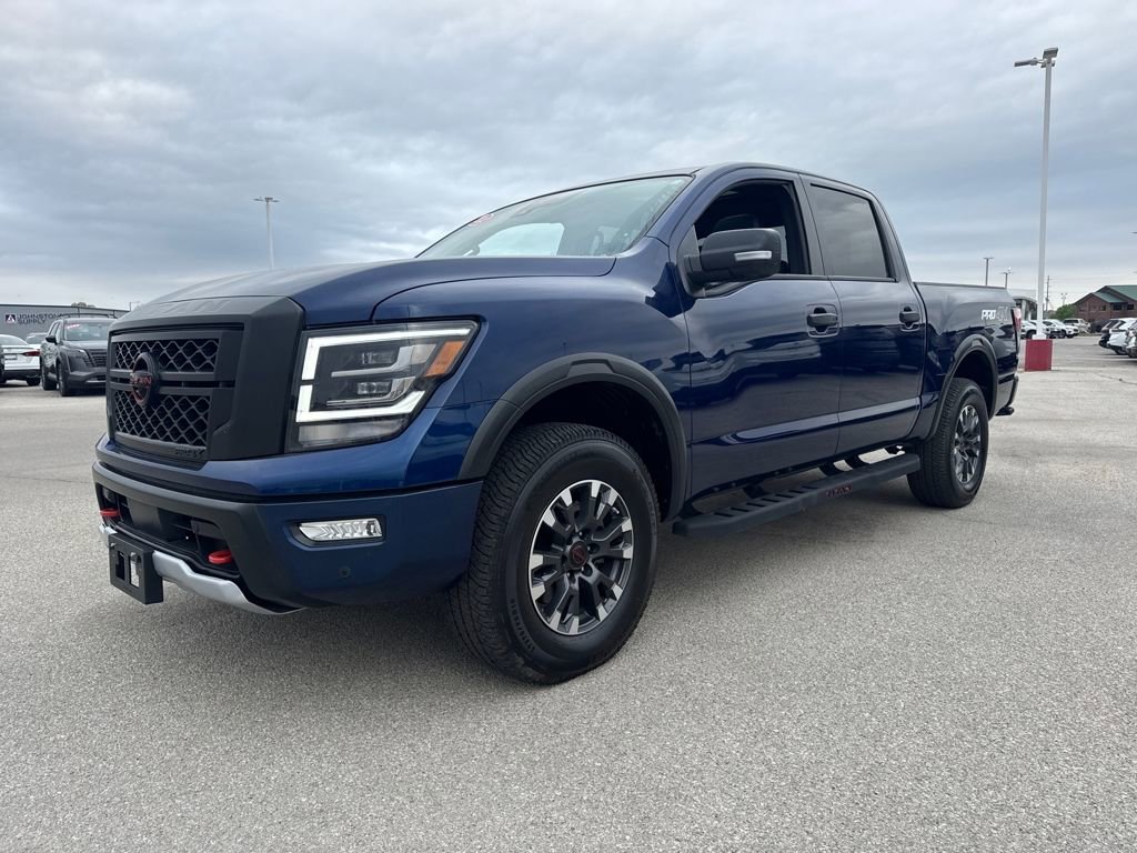 Used 2024 Nissan Titan PRO-4X w/ Pro-4x Convenience Package image 2
