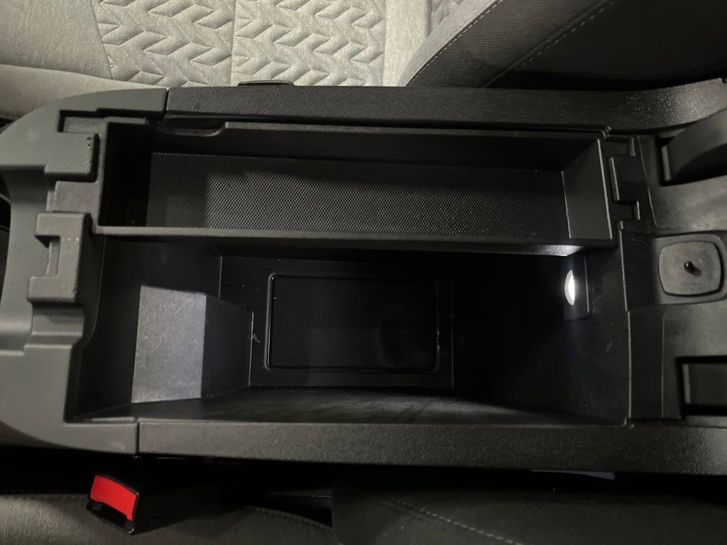 Used 2024 Chevrolet Equinox LT w/ Driver Convenience Package AWD/4WD image 22