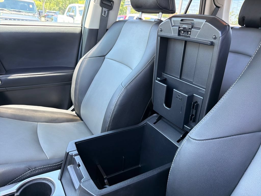 Used 2021 Toyota 4Runner SR5 Premium w/ Moonroof Package AWD/4WD image 30