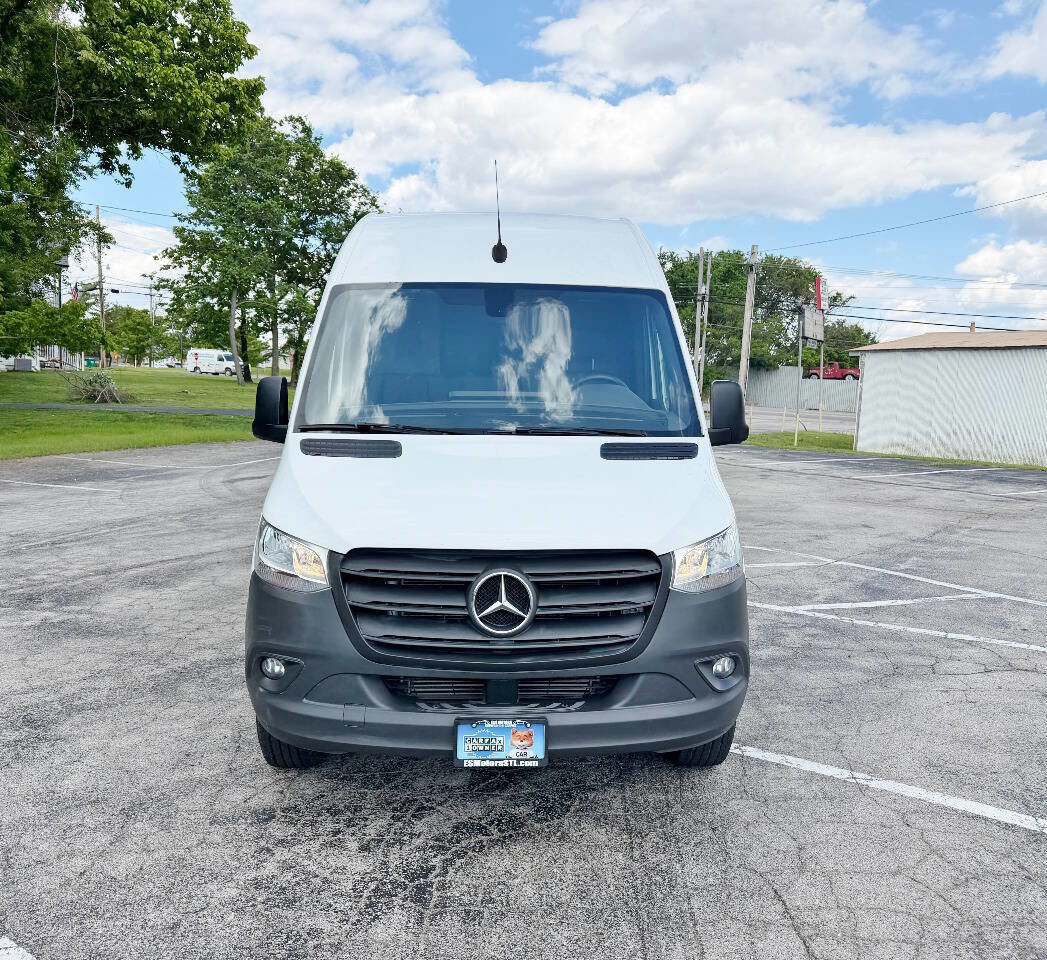 Used 2021 Mercedes-Benz Sprinter 2500 w/ Bench Seat Package image 2