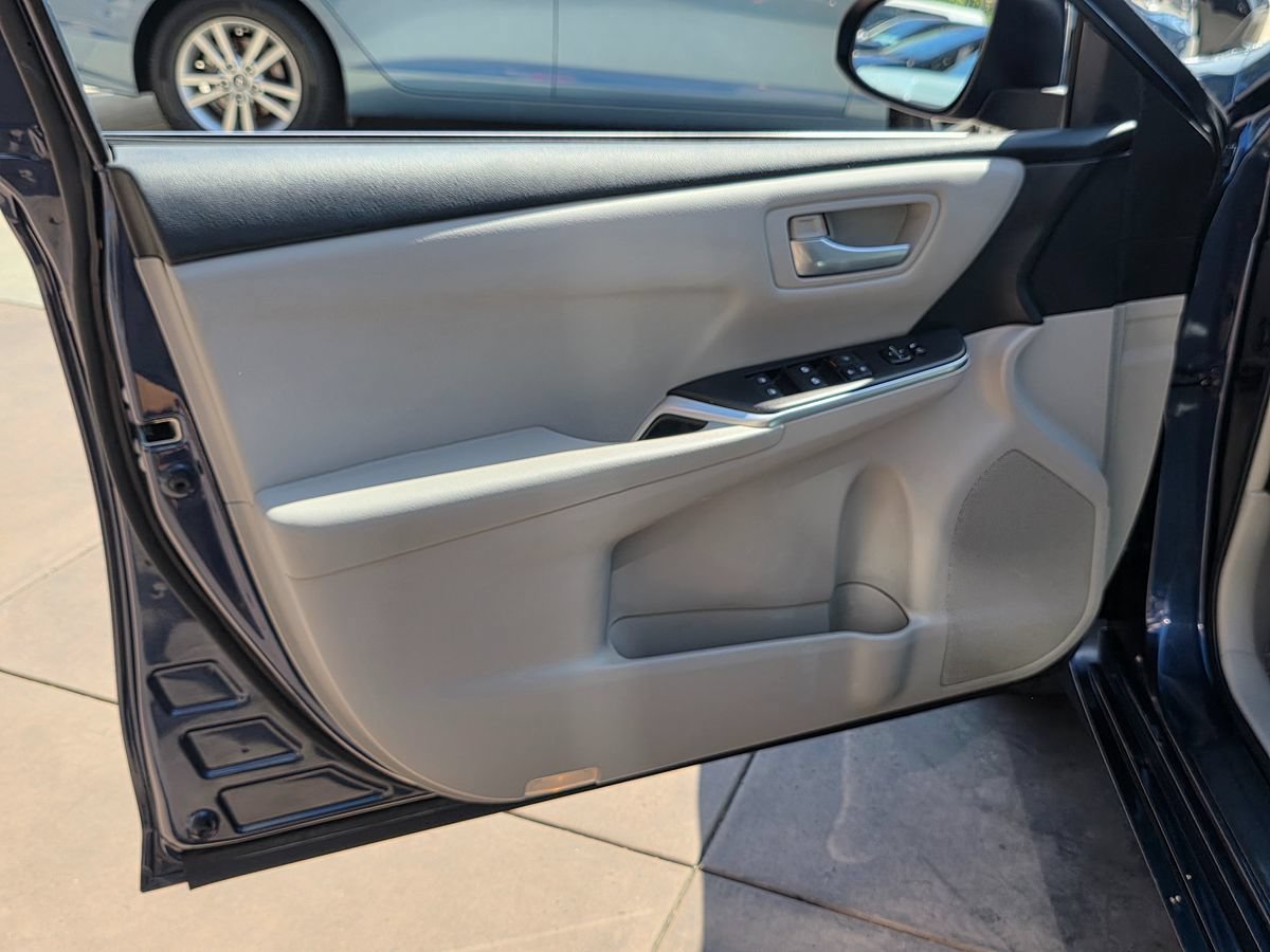 Used 2016 Toyota Camry LE FWD image 24