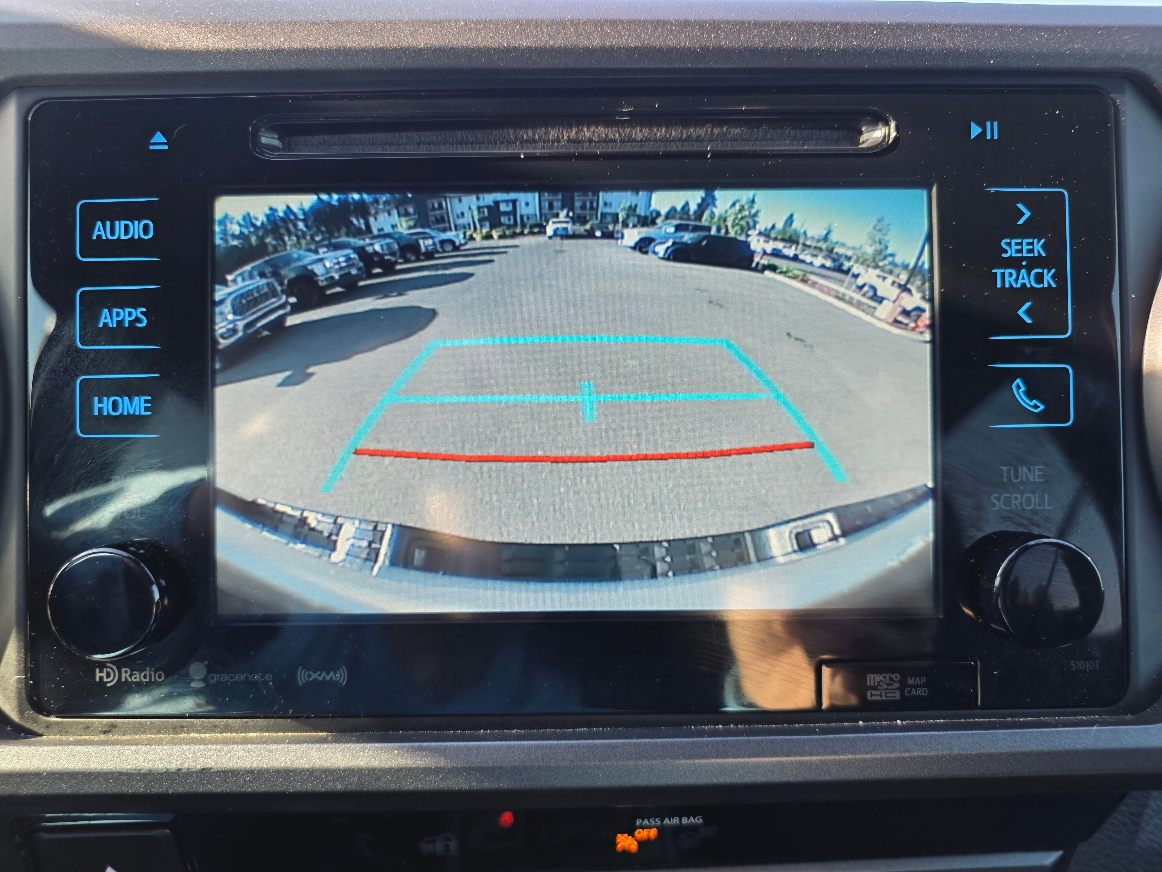 Used 2018 Toyota Tacoma TRD Off-Road w/ Technology Package AWD/4WD image 16