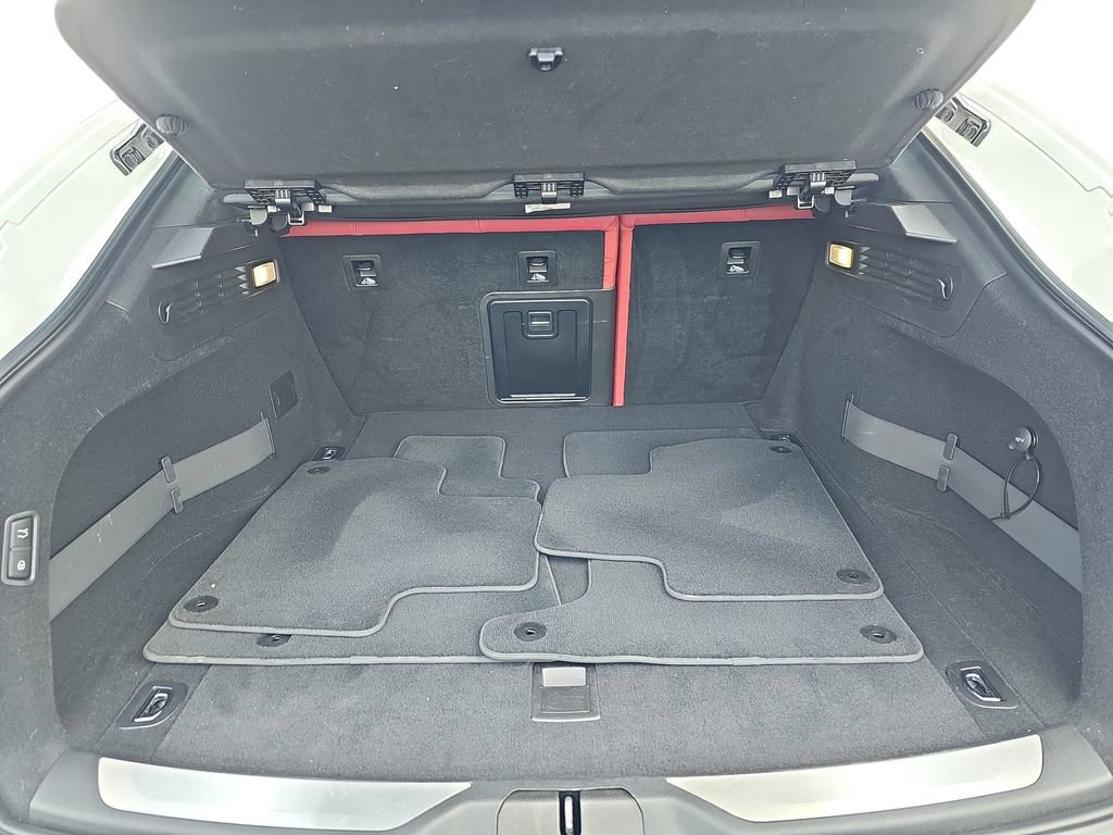 Used 2019 Maserati Levante GranLusso AWD/4WD image 30