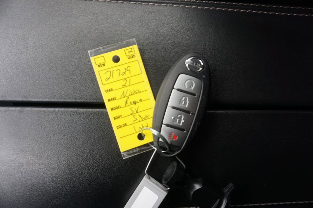 Used 2021 Nissan Rogue SV AWD/4WD image 28
