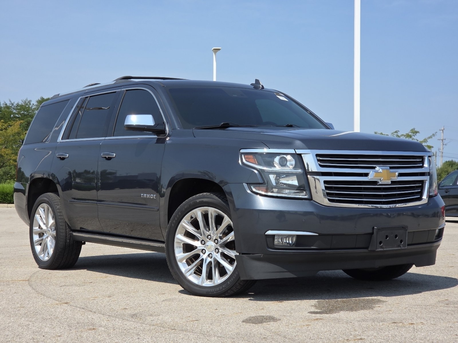 Used 2019 Chevrolet Tahoe Premier w/ Premier Plus Edition AWD/4WD image 2
