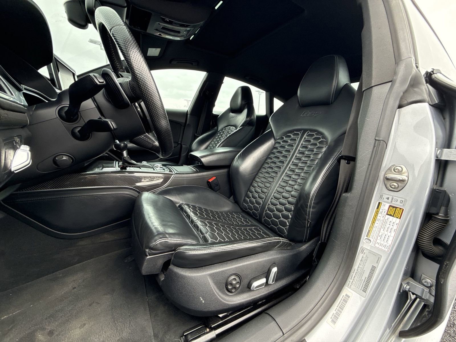 Used 2017 Audi RS 7 Prestige image 11