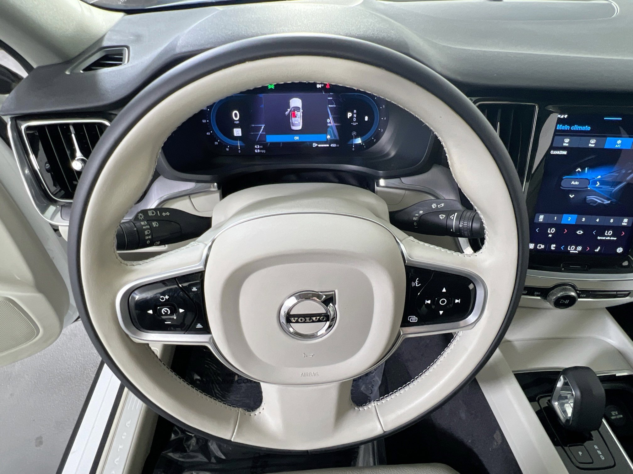 Used 2023 Volvo S60 B5 Core w/ Climate Package image 11