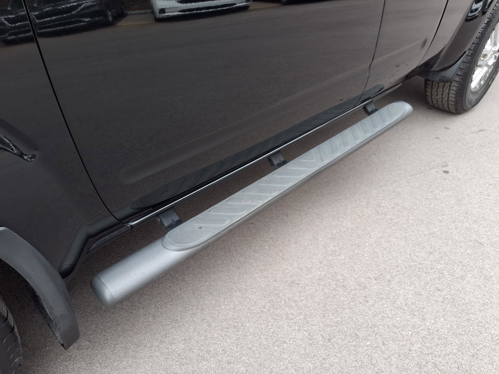 Used 2019 Nissan Frontier SV w/ Value Truck Package image 10