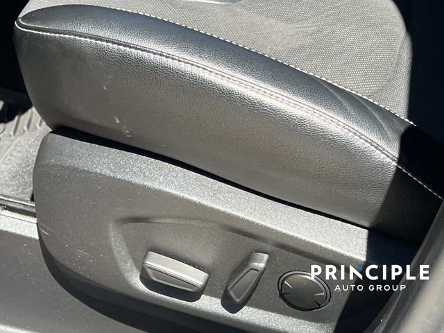 Used 2023 Ford Edge ST image 17