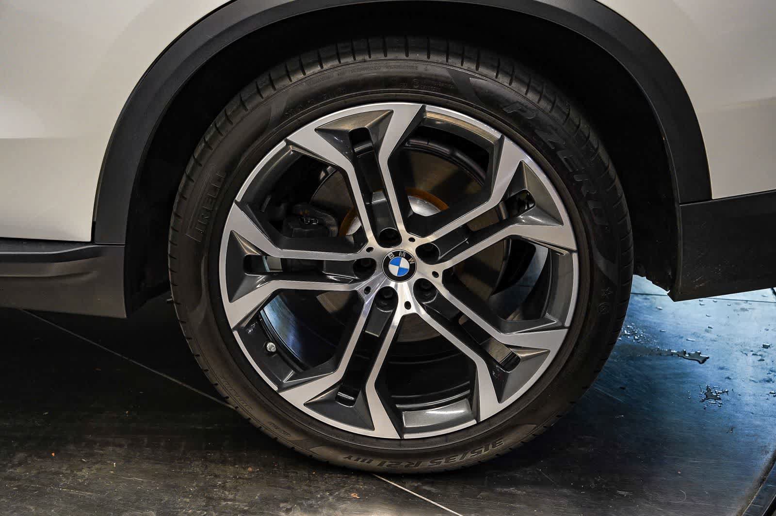 Used 2020 BMW X5 sDrive40i w/ Executive Package RWD image 10