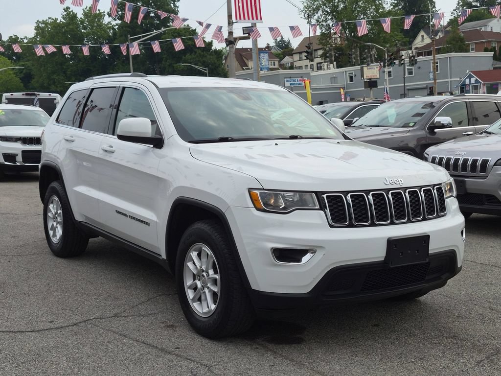 Used 2020 Jeep Grand Cherokee Laredo AWD/4WD image 4