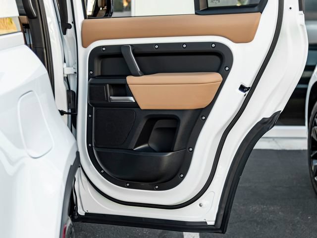 New 2026 Land Rover Defender 110 S AWD/4WD image 32