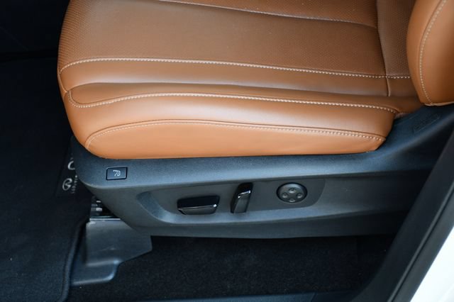 Used 2025 INFINITI QX60 Sensory w/ Vision Package AWD/4WD image 36