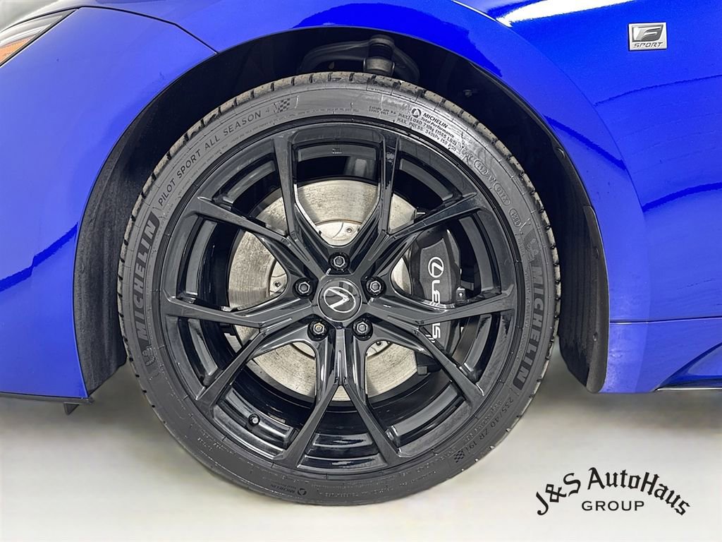 Used 2025 Lexus IS 500 RWD image 39