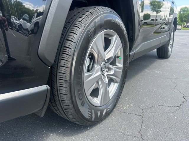 Used 2024 Toyota RAV4 XLE FWD image 14
