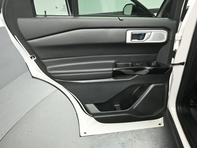 Certified 2023 Ford Explorer Platinum w/ Technology Package image 24