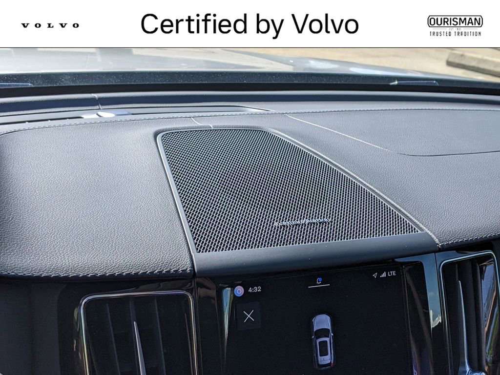 Certified 2023 Volvo XC60 B5 Ultimate w/ Climate Package AWD/4WD image 16