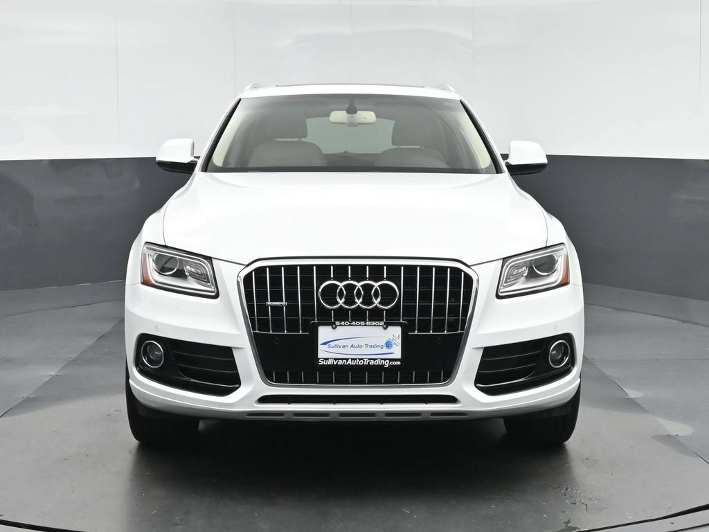 Used 2017 Audi Q5 2.0T Premium Plus w/ Technology Package AWD/4WD image 2