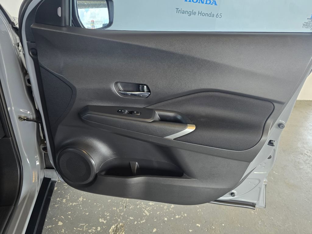 Used 2021 Nissan Kicks SV image 17