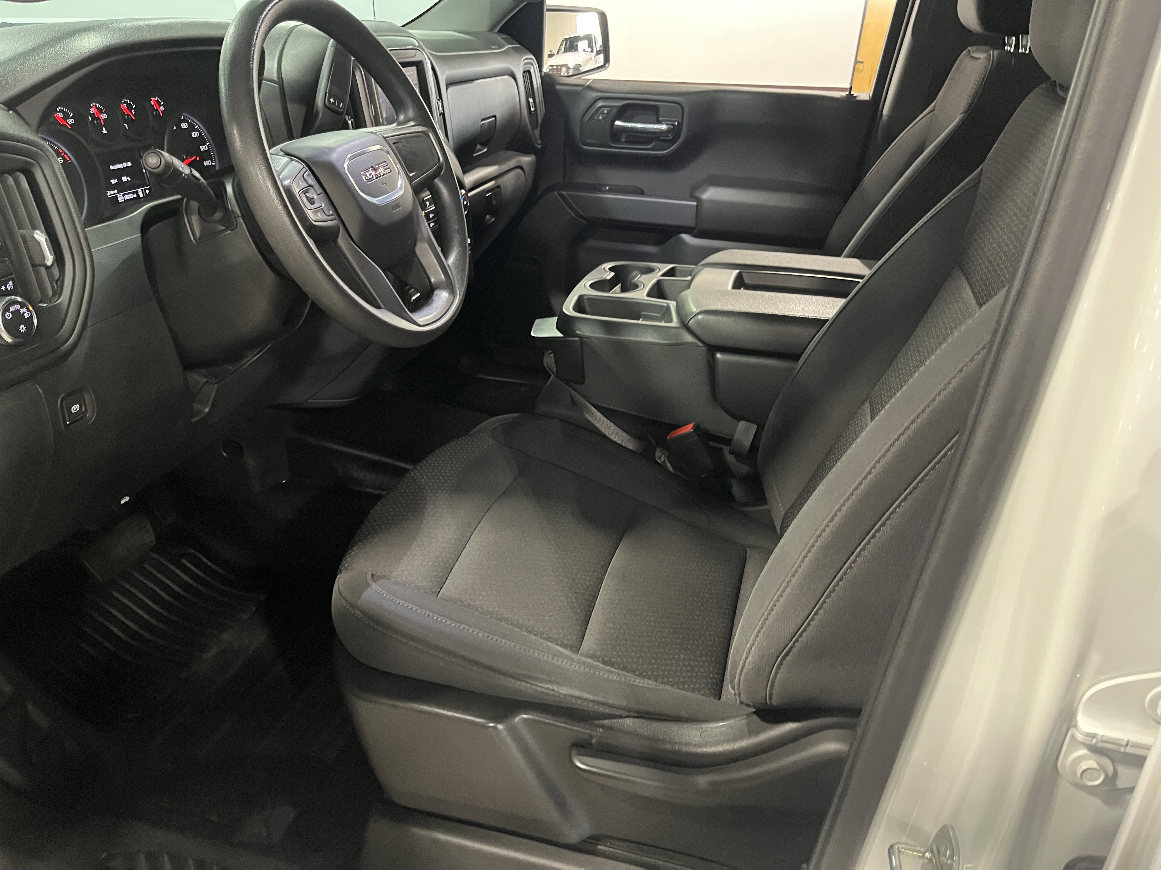 Used 2022 GMC Sierra 1500 Pro w/ Convenience Package AWD/4WD image 7