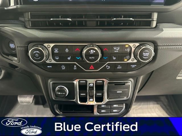 Used 2024 Jeep Wrangler Sahara w/ Technology Group image 17