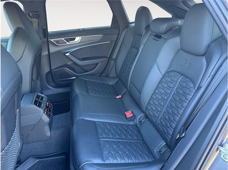 Used 2022 Audi RS 6 AWD/4WD image 13