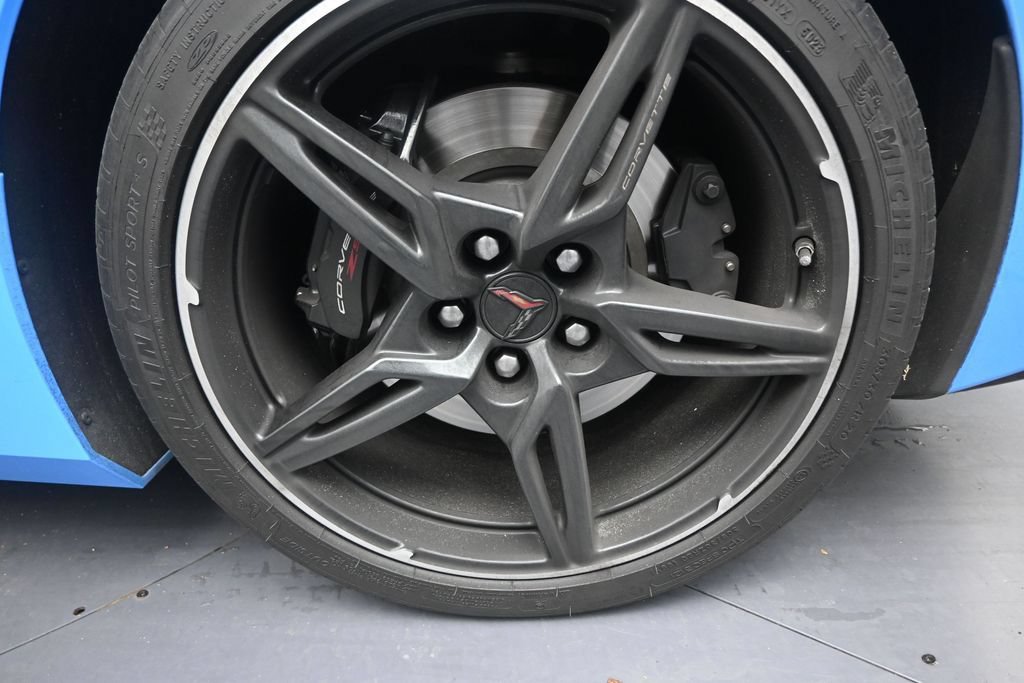 Used 2024 Chevrolet Corvette Stingray Coupe w/ Z51 Performance Package RWD image 10