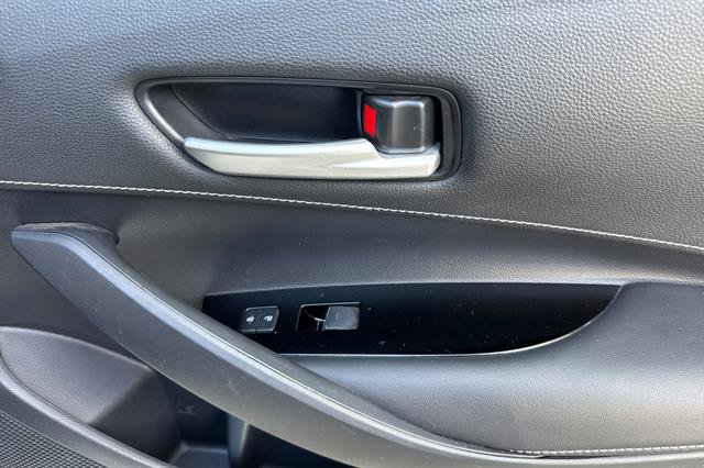 Used 2019 Toyota Corolla SE FWD image 18