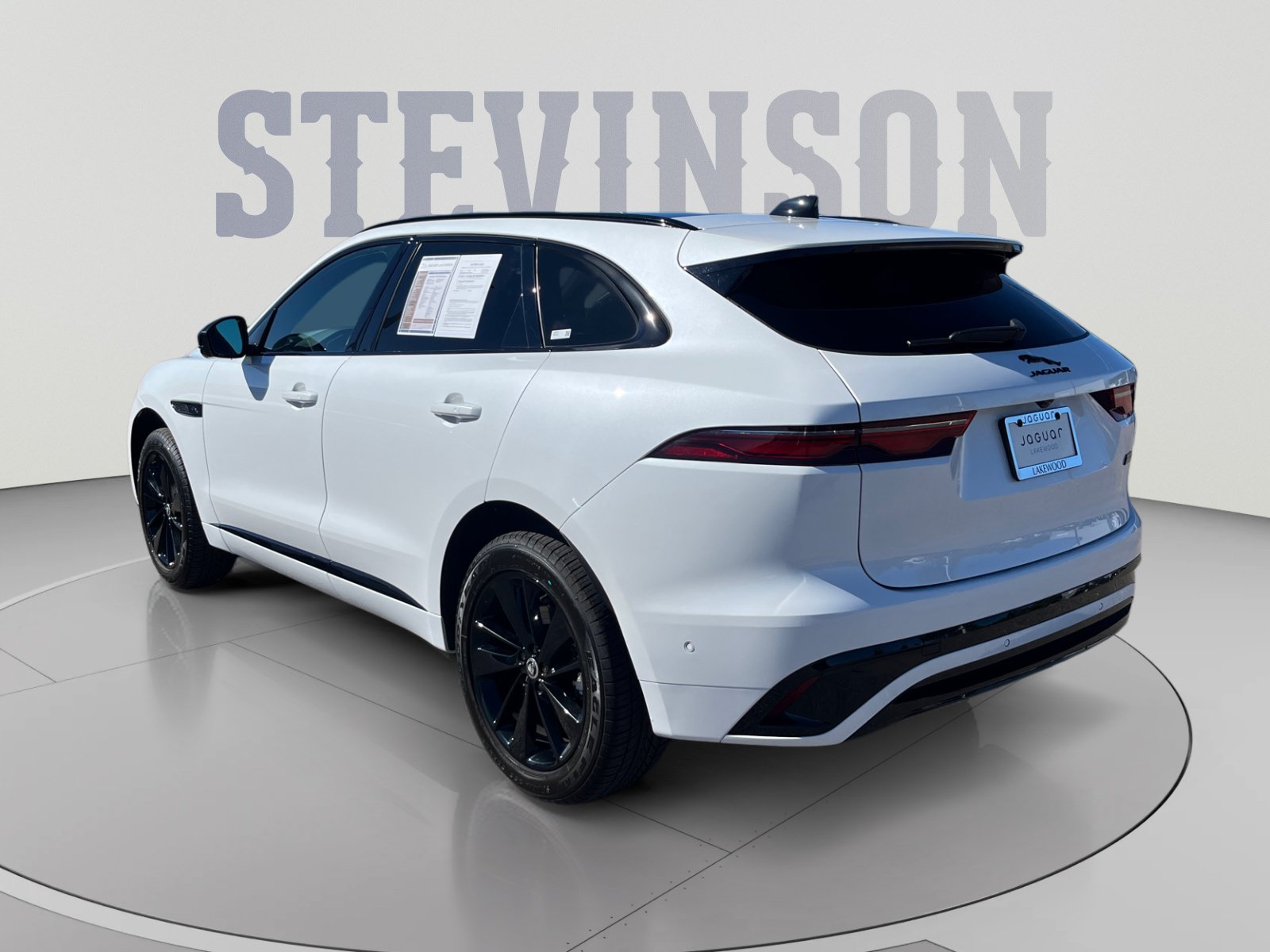 Certified 2026 Jaguar F-PACE R-Dynamic S AWD/4WD image 3