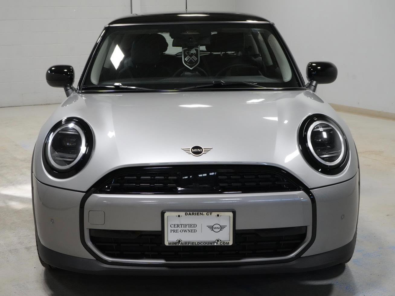 Certified 2025 MINI Cooper 2-Door Hardtop image 11