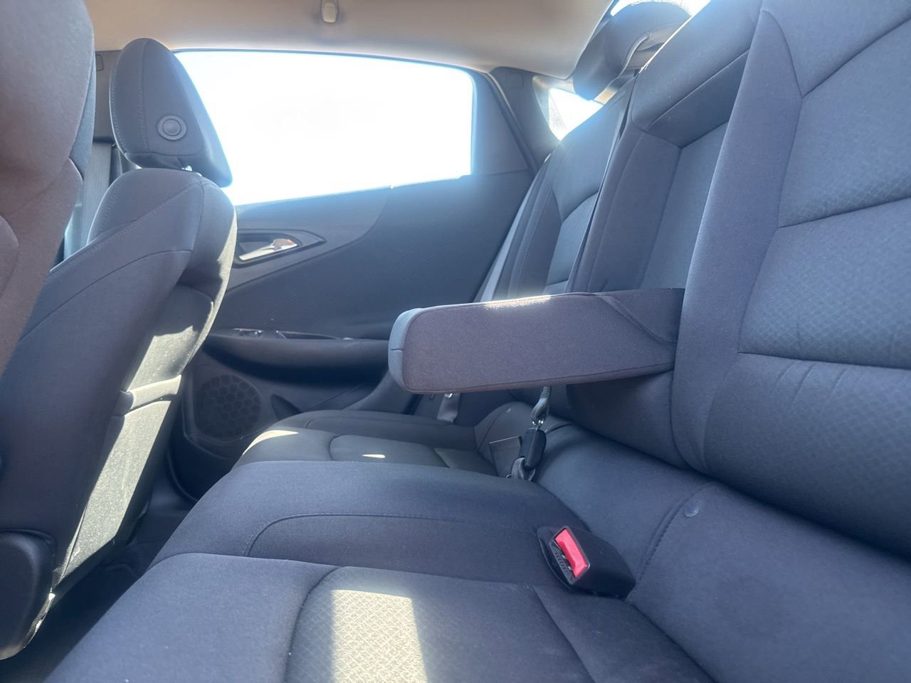 Used 2025 Chevrolet Malibu LT image 35