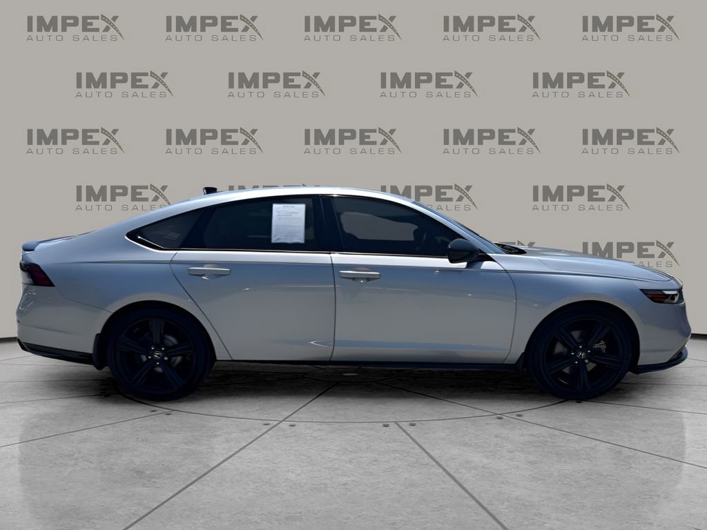 Used 2025 Honda Accord Sport image 6