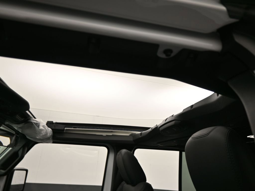 Used 2026 Jeep Wrangler Unlimited Rubicon image 11
