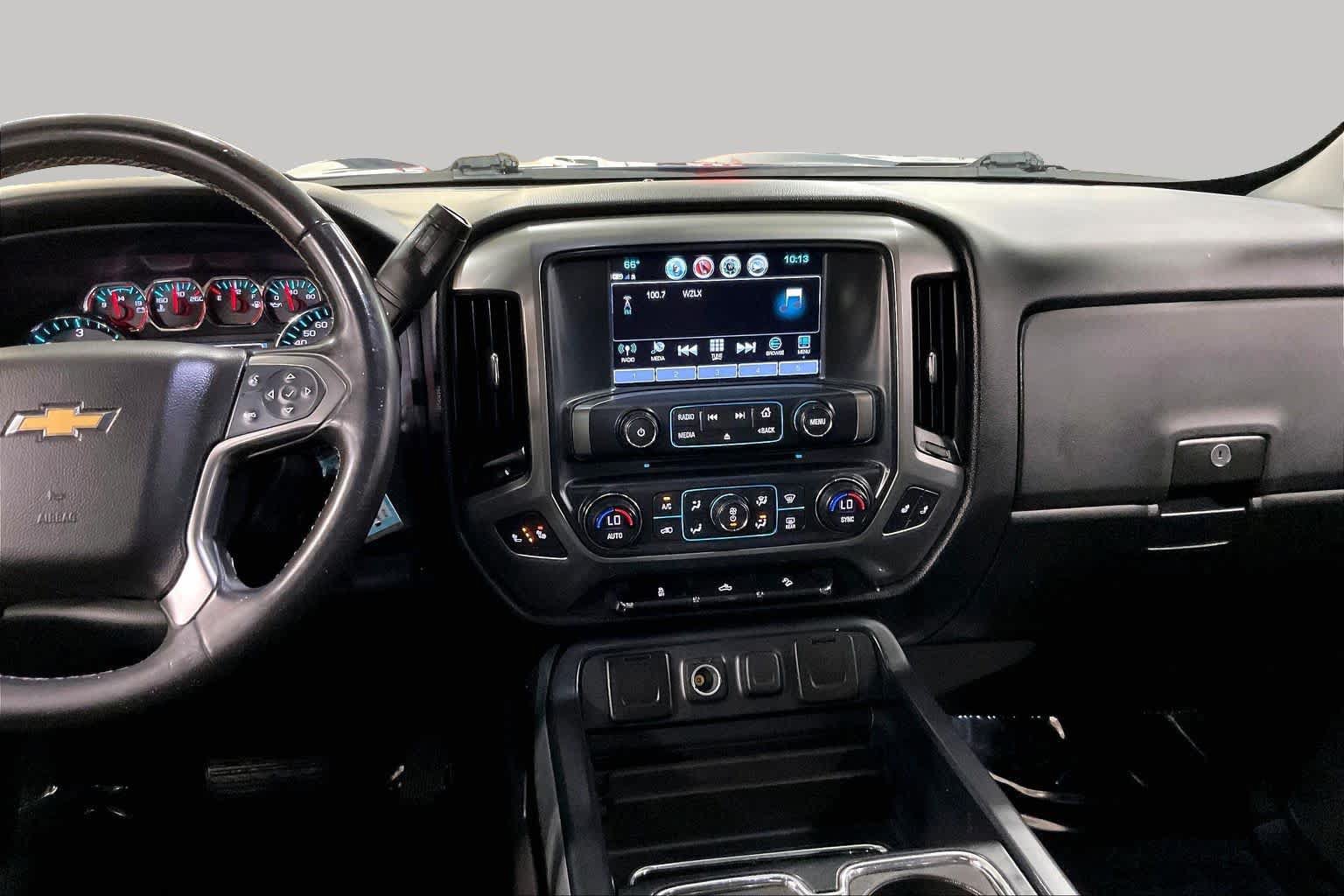 Used 2017 Chevrolet Silverado 1500 LT w/ All Star Edition AWD/4WD image 7