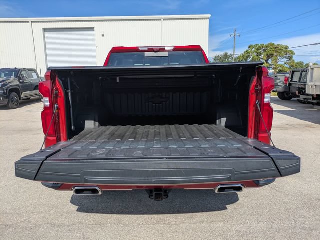 Used 2025 Chevrolet Silverado 1500 High Country w/ High Country Premium Package AWD/4WD image 9