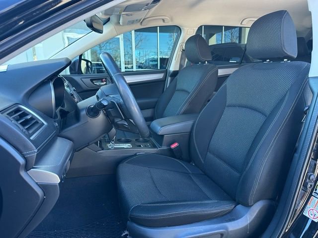 Used 2019 Subaru Outback 2.5i Premium image 12