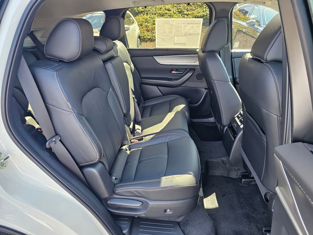 New 2026 MAZDA CX-90 Plug-In Hybrid w/ Preferred image 28
