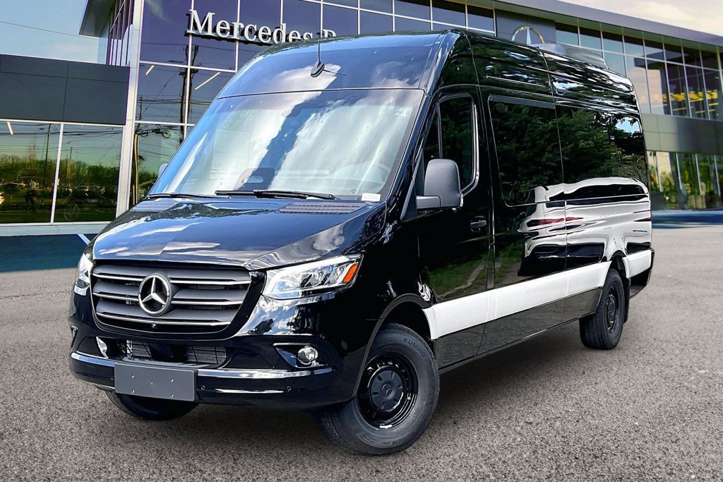 New 2026 Mercedes-Benz Sprinter 2500 image 2