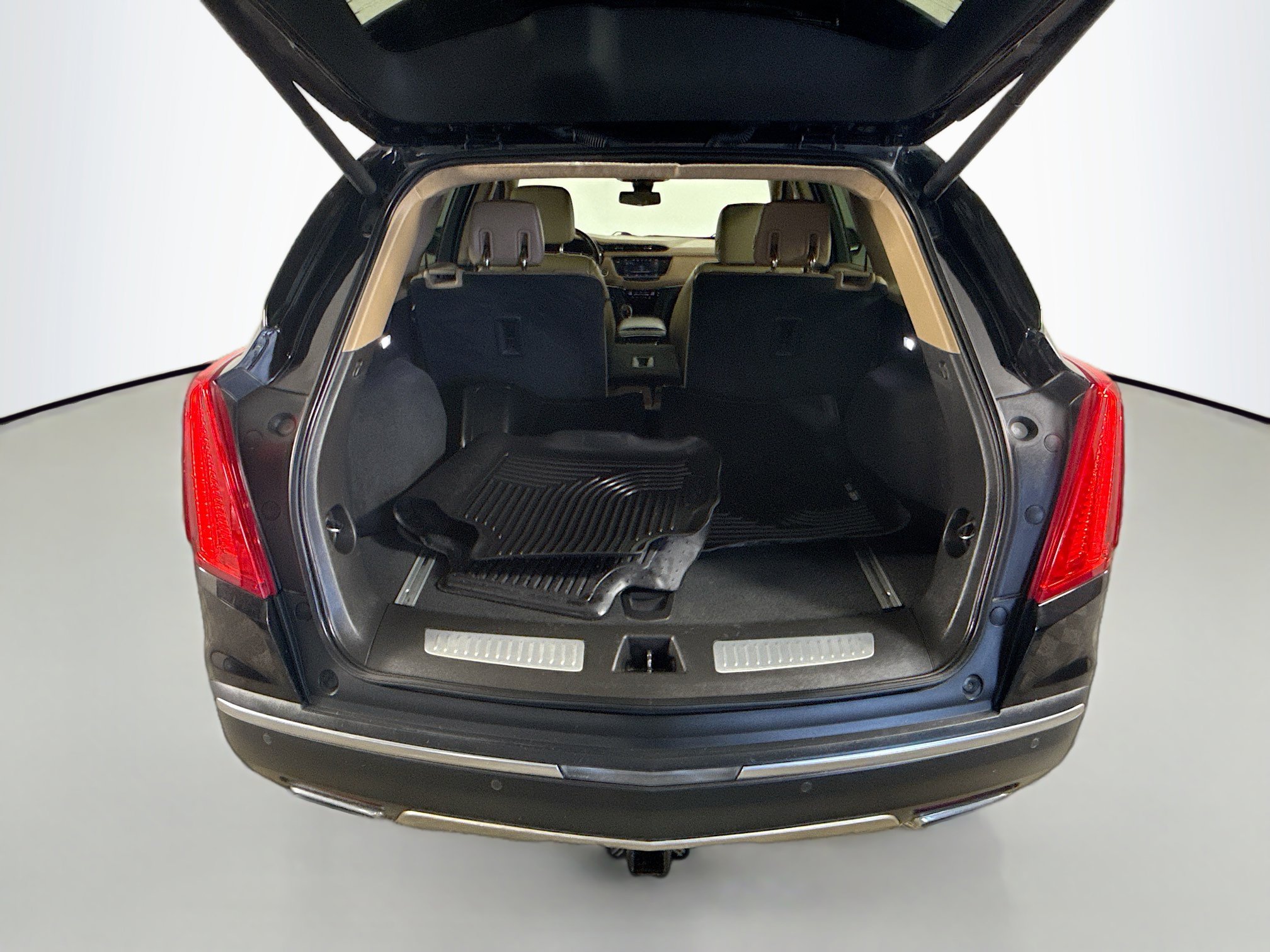 Used 2017 Cadillac XT5 Platinum image 35