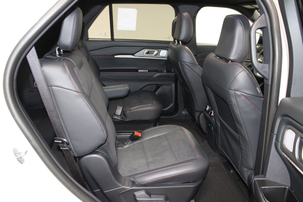 New 2026 Ford Explorer ST w/ Sun And Sound Package image 31